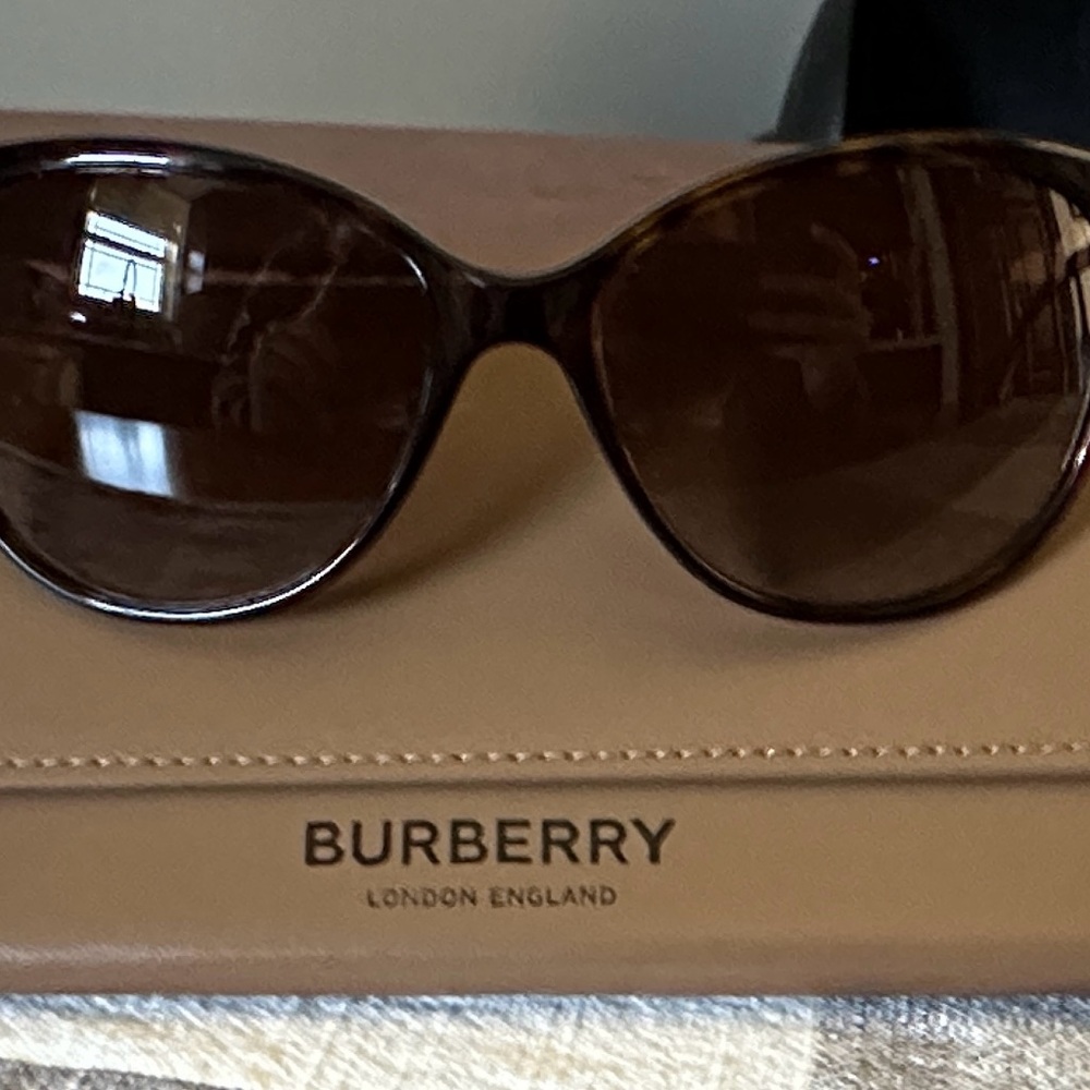 Burberry Women’s Brown Tortoiseshell Sunglasses
